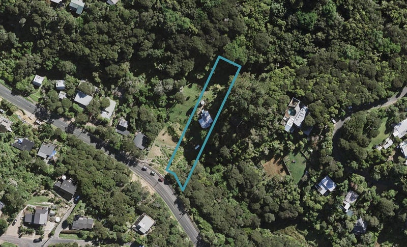 233 Ocean View Road, Oneroa, Waiheke Island - Carousel 1