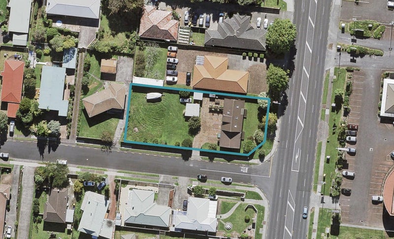 180 Lincoln Road, Henderson, Auckland - Carousel 1