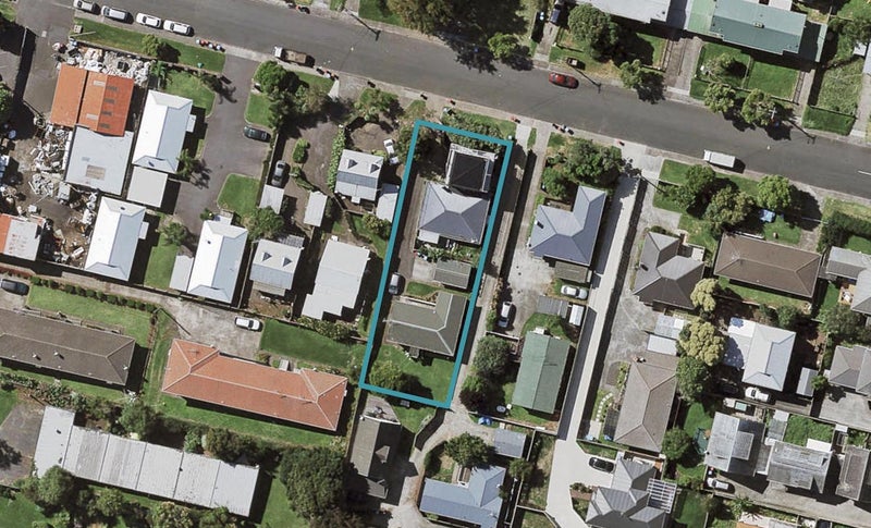 11B Dunn Road, Panmure, Auckland - Carousel 1