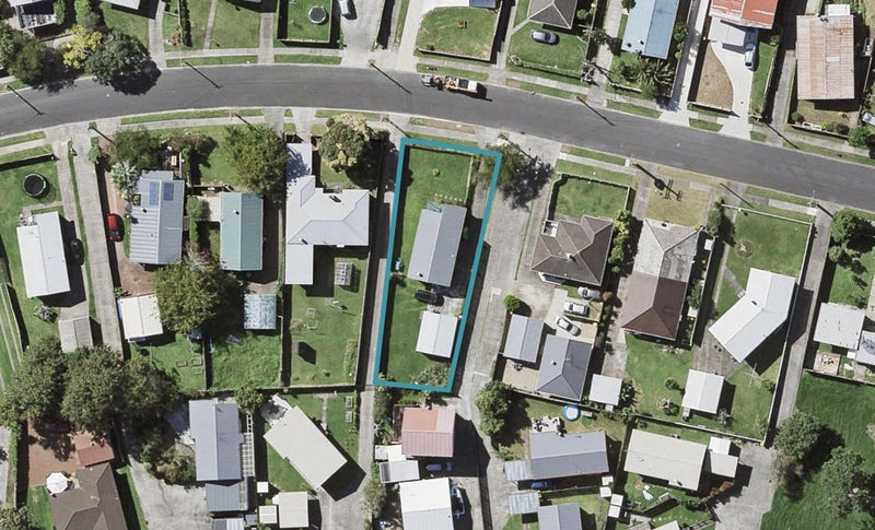 16 Aurea Avenue, Pakuranga, Auckland - Carousel 1