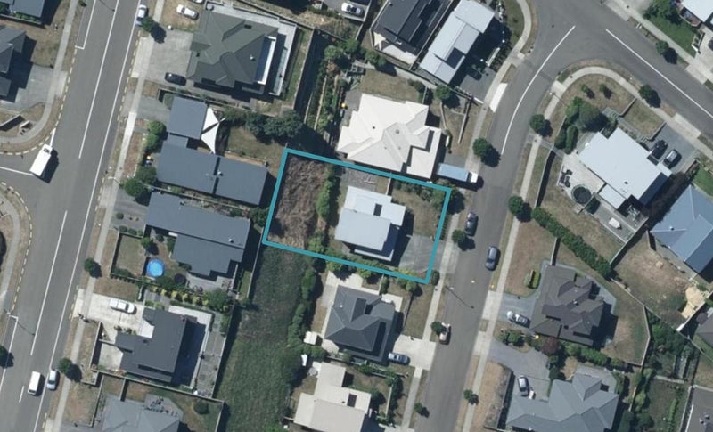 6 Tongariro Drive, Aotea, Porirua - Carousel 1