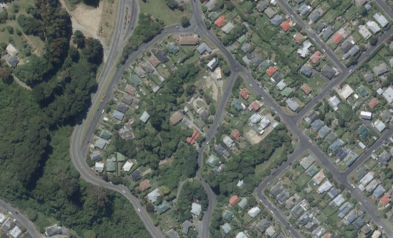 25 Fea Street, Dalmore, Dunedin - Carousel 1