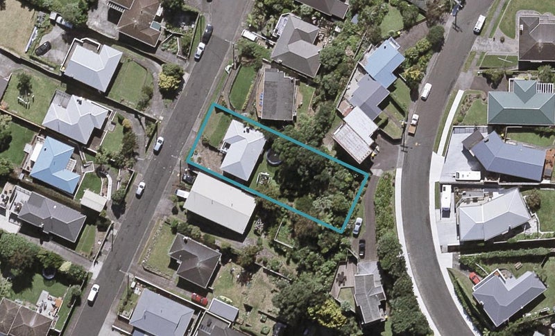 10 Mount View Place, Spotswood, New Plymouth - Carousel 1