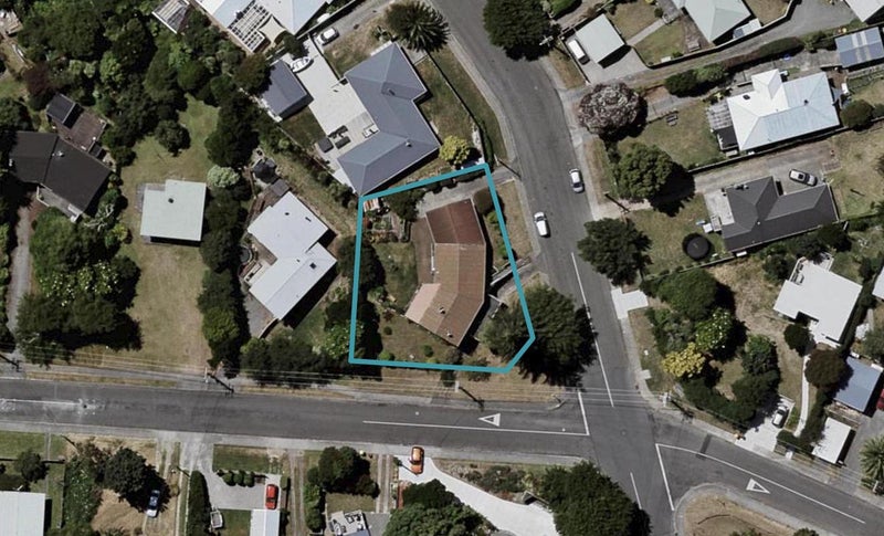 9 Ngaio Road, Raumati Beach, Paraparaumu - Carousel 1