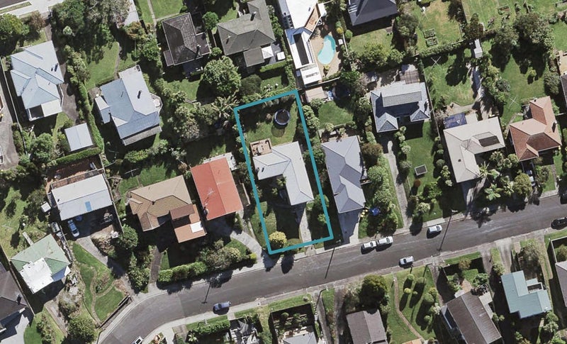 28 City View Terrace, Birkenhead, Auckland - Carousel 1