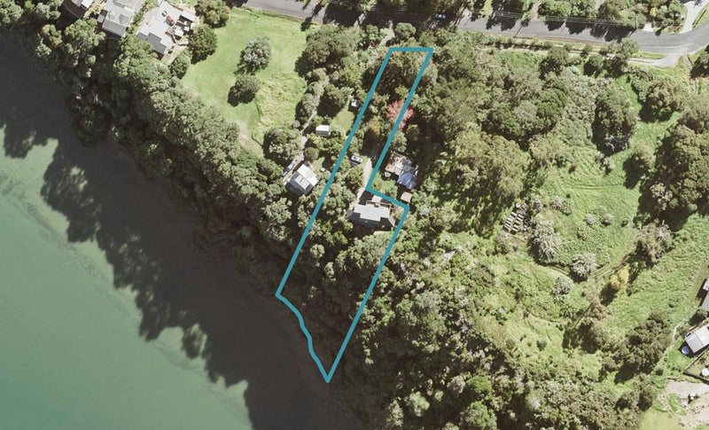 21 Ferry Road, Wade Heads, Whangaparaoa - Carousel 1