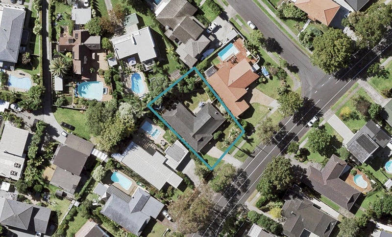 135 Fisher Parade, Sunnyhills, Auckland - Carousel 1