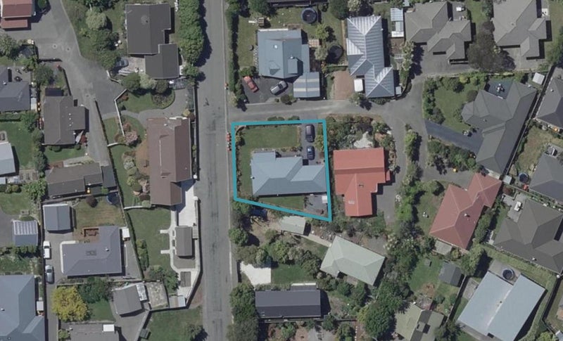 8 Carinya Lane, Heathcote Valley, Christchurch - Carousel 1