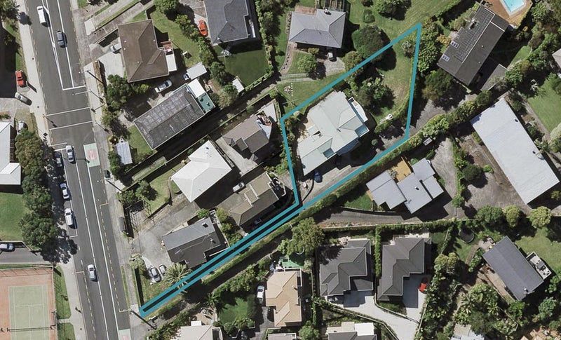 21 Forrest Hill Road, Milford, Auckland - Carousel 1