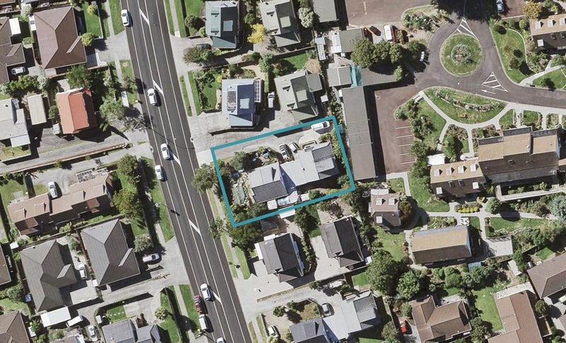 1/84 Aviemore Drive, Highland Park, Auckland - Carousel 1