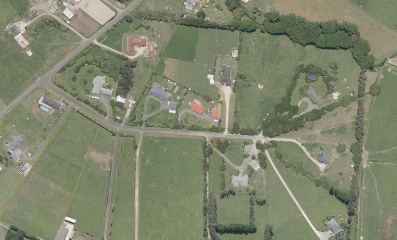 3A Onetere Drive, Whanganui Airport, Whanganui - Carousel 1