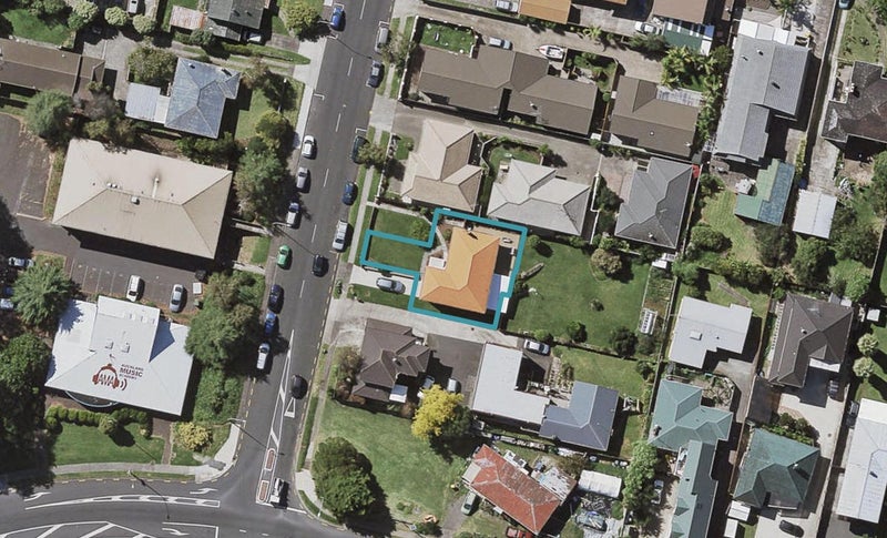 3/16 William Roberts Road, Pakuranga, Auckland - Carousel 1