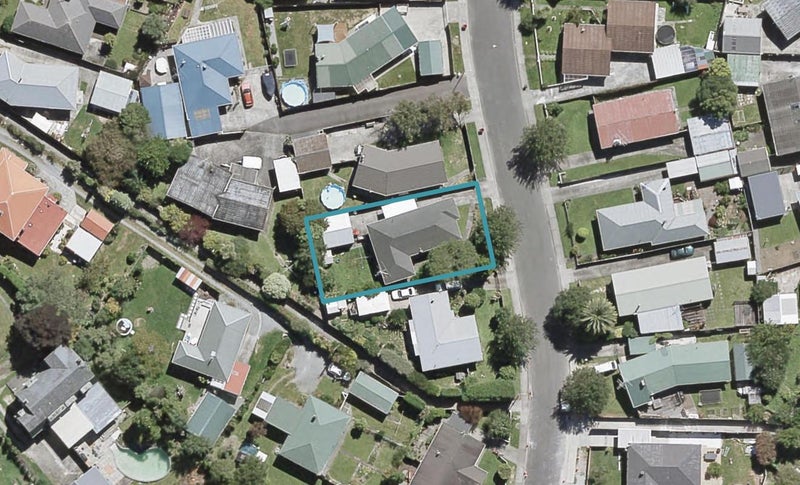 41 Oregon Drive, Maoribank, Upper Hutt - Carousel 1