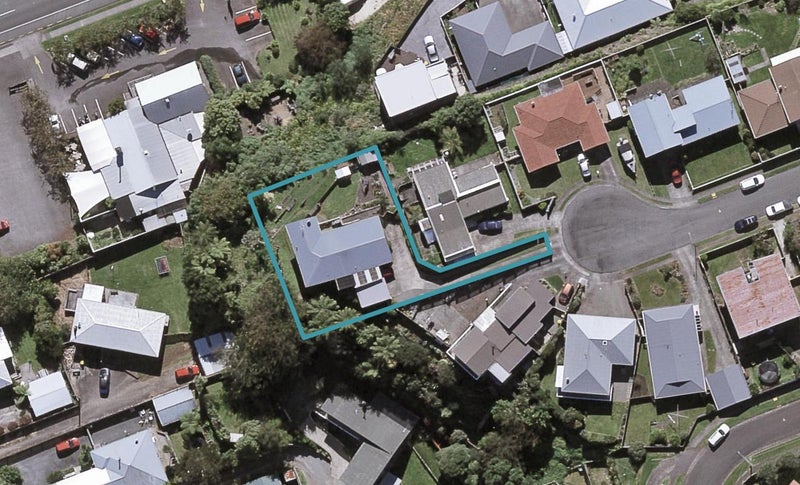 12A Carver Place, Lynmouth, New Plymouth - Carousel 1