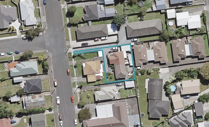 2/8A Exchange Street, Ebdentown, Upper Hutt - Carousel 1