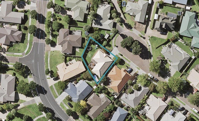 14 Lushington Place, Huntington Park, Auckland - Carousel 1
