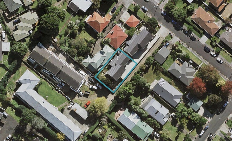 4B Ewenson Avenue, One Tree Hill, Auckland - Carousel 1