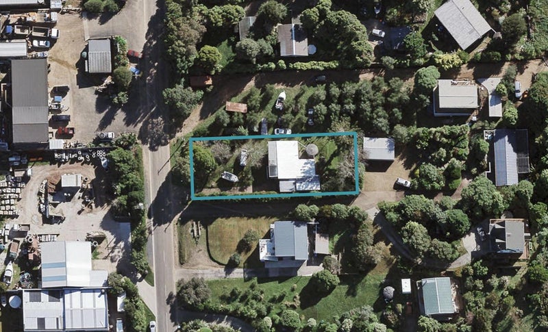 33 Erua Road, Ostend, Waiheke Island - Carousel 1