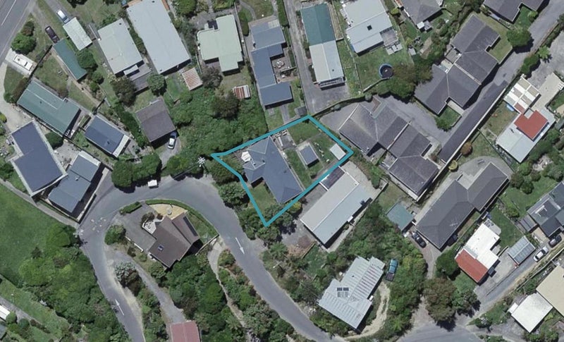 25 Dominion Park Street, Johnsonville, Wellington - Carousel 1