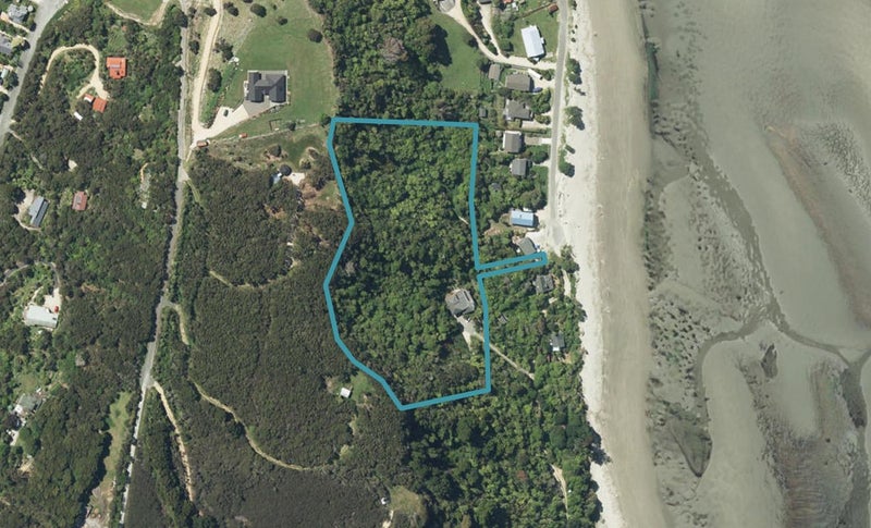 82 Beach Road, Collingwood - Carousel 1
