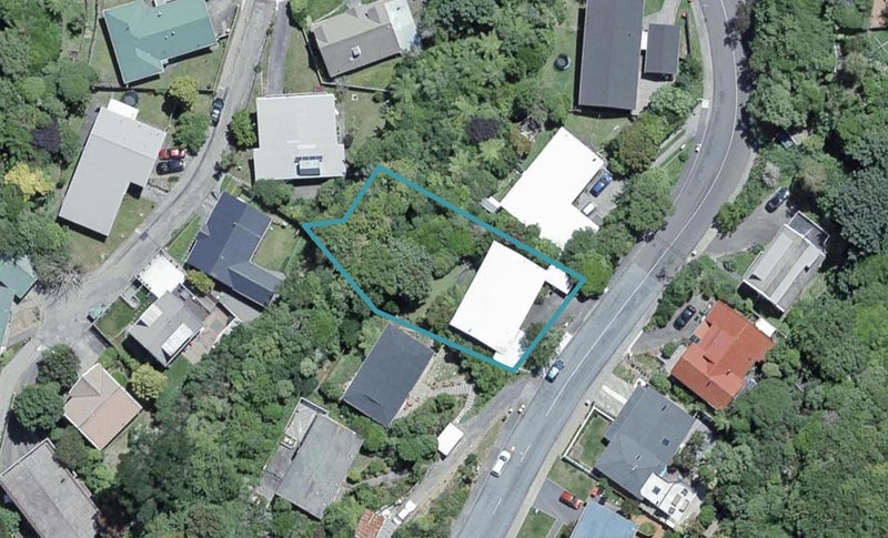 28 Woodhouse Avenue, Karori, Wellington - Carousel 1
