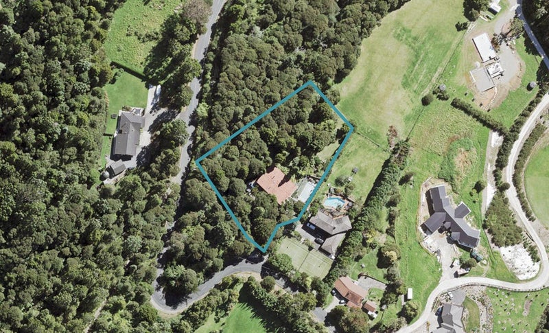 110 Carter Road, Oratia, Auckland - Carousel 1