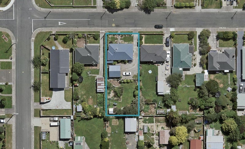 31 Holloway Street, Waikiwi, Invercargill - Carousel 1