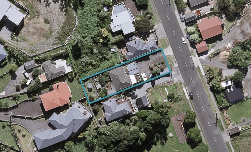 14 Lawry Street, Moturoa, New Plymouth - Carousel 1