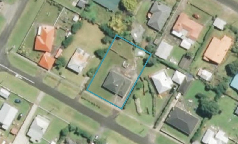 51 Fox Street, Opunake - Carousel 1
