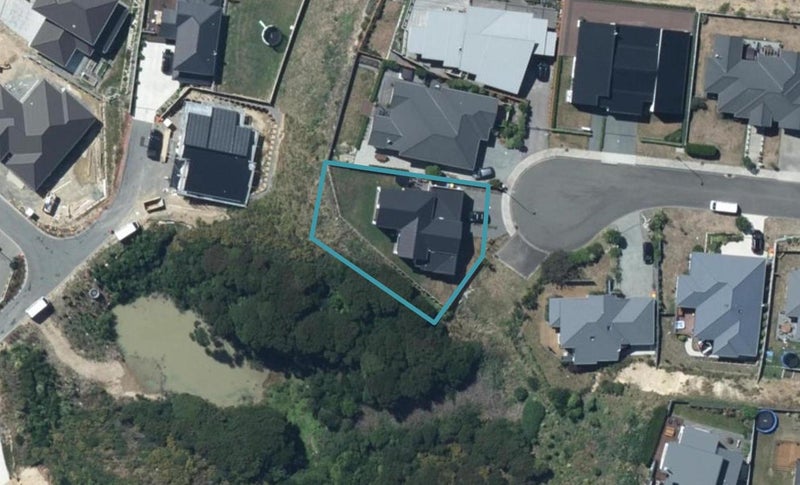 19 Wangapeka Way, Aotea, Porirua - Carousel 1