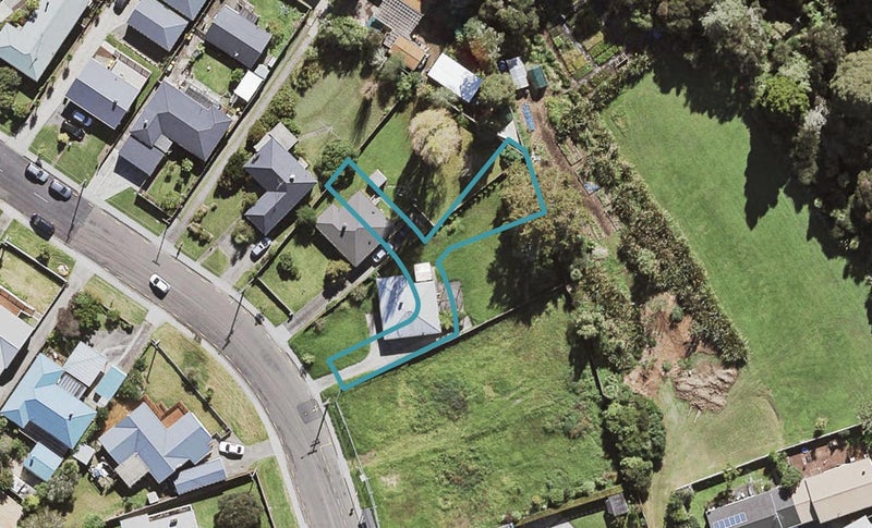 11B Lauderdale Road, Birkdale, Auckland - Carousel 1
