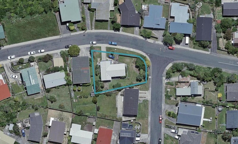 58 Chapman Street, Newlands, Wellington - Carousel 1