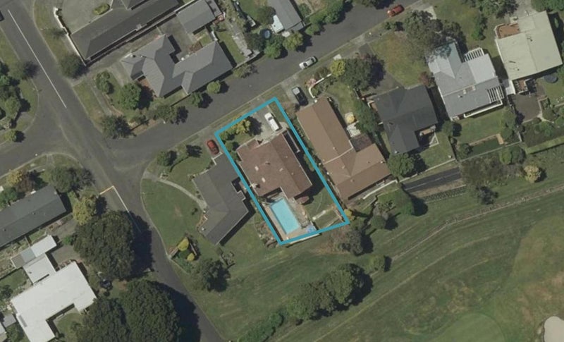 4 Opawa Place, Terrace End, Palmerston North - Carousel 1