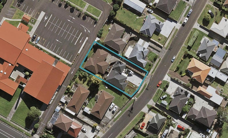 1/8 Mangarata Avenue, Papatoetoe, Auckland - Carousel 1