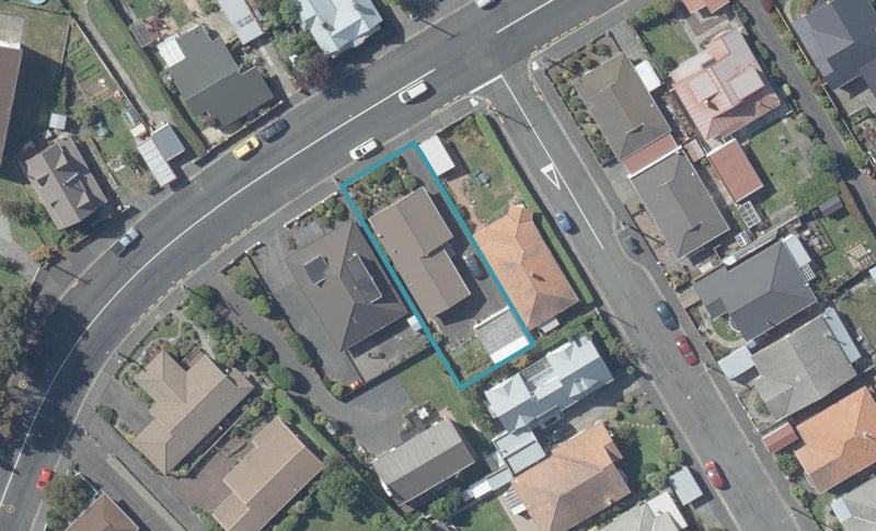 223 Bay View Road, Saint Clair, Dunedin - Carousel 1