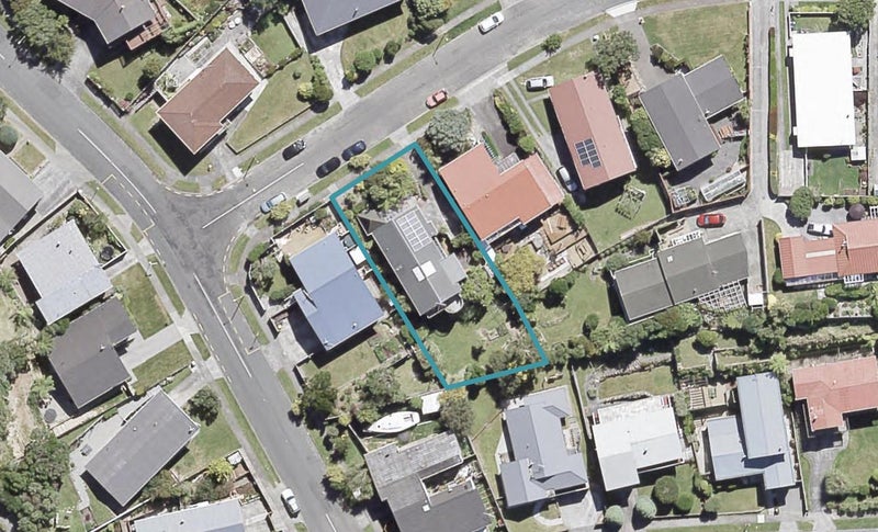 25 Reese Jones Grove, Maungaraki, Lower Hutt - Carousel 1