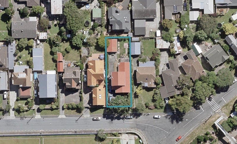 12 Tawa Street, Woburn, Lower Hutt - Carousel 1