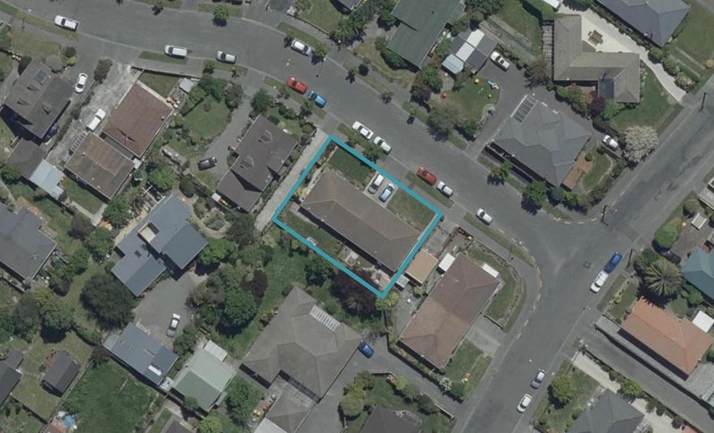 2/3 Sawtell Place, Northcote, Christchurch - Carousel 1