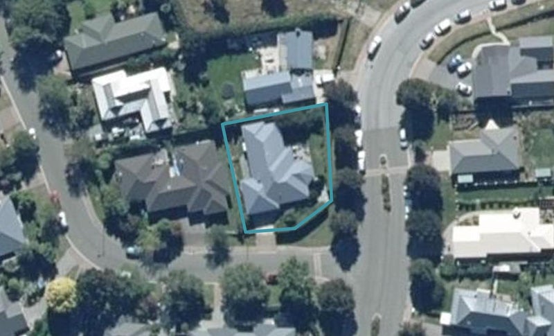 20 Copper Beech Avenue, Frankton, Queenstown - Carousel 1