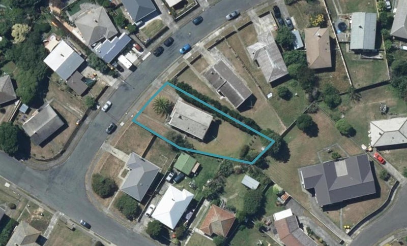 3 Mahinawa Street, Takapuwahia, Porirua - Carousel 1