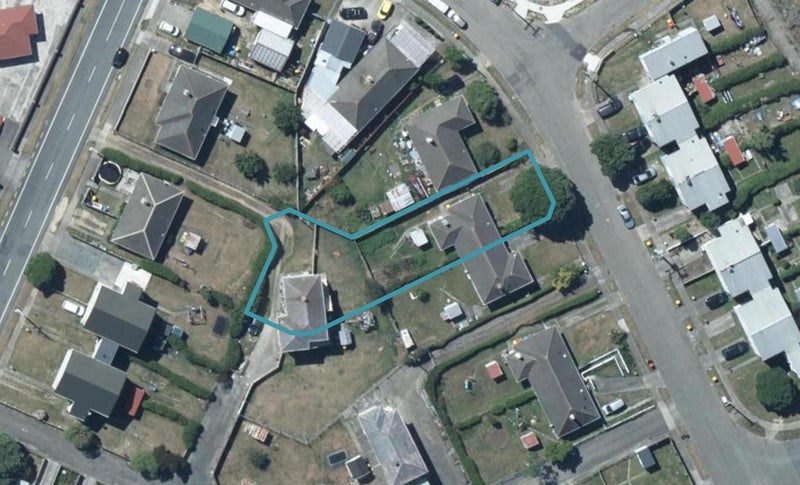 23 Matahourua Crescent, CANNONS CREEK, PORIRUA - Carousel 1