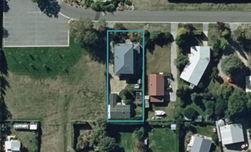 23 Myra Street, Wanaka - Carousel 1