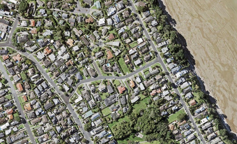 10 Lynton Road, Bucklands Beach, Auckland - Carousel 1