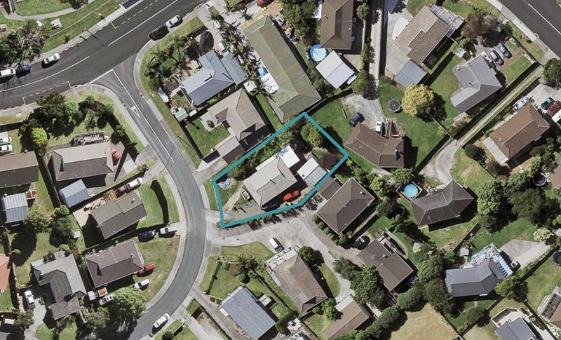 4 Sevilla Place, Unsworth Heights, Auckland - Carousel 1