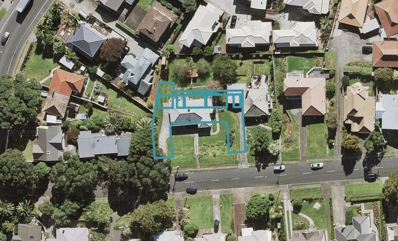 9 Mah Lane, Hillsborough, Auckland - Carousel 1