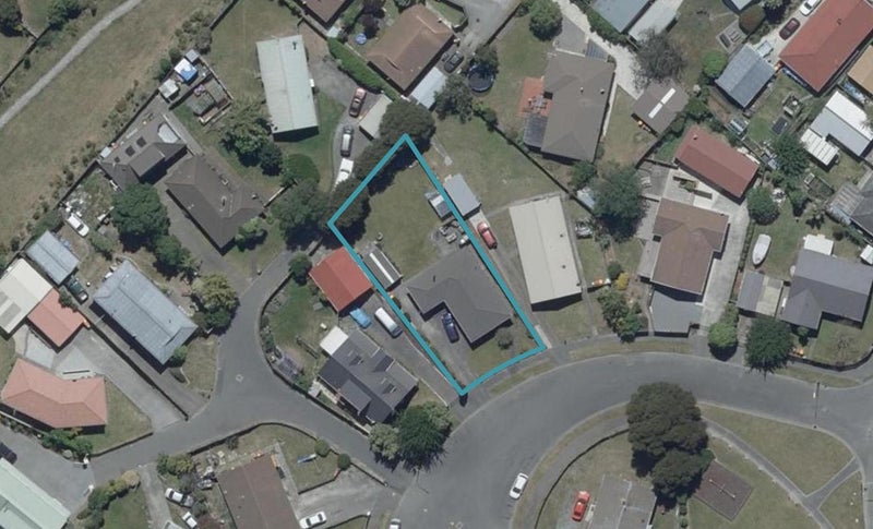 8 Bolero Place, Parklands, Christchurch - Carousel 1