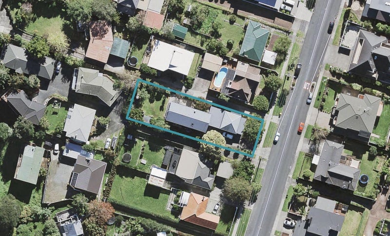 39 Balmain Road, Birkenhead, Auckland - Carousel 1