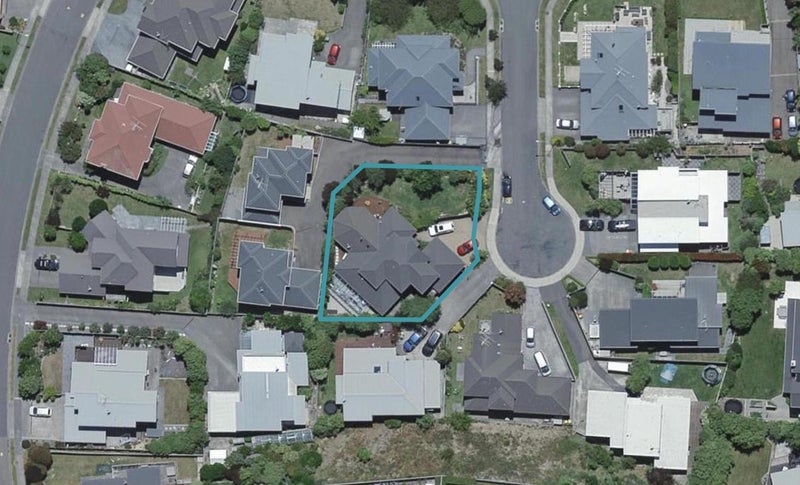 6 Halewood Grove, Churton Park, Wellington - Carousel 1