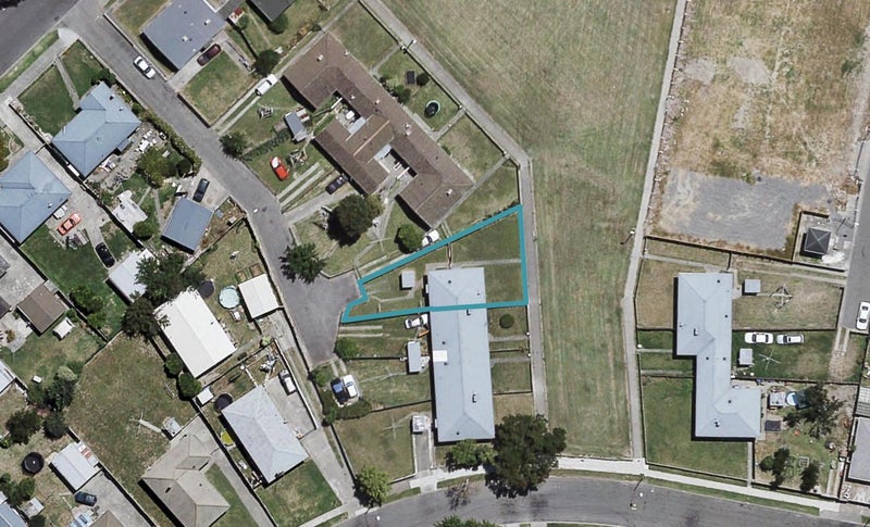 11 Roberts Terrace, Onekawa, Napier - Carousel 1