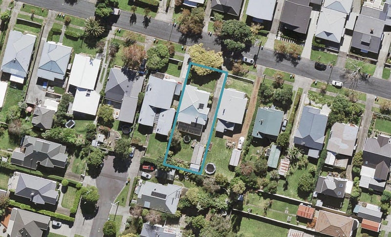 33 Truro Road, Sandringham, Auckland - Carousel 1